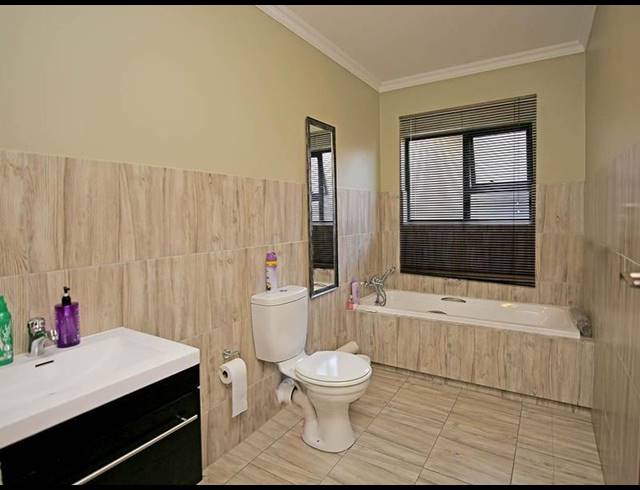 2 BEDROOM TOWNHOUSE FOR SALE IN NOORDWYK